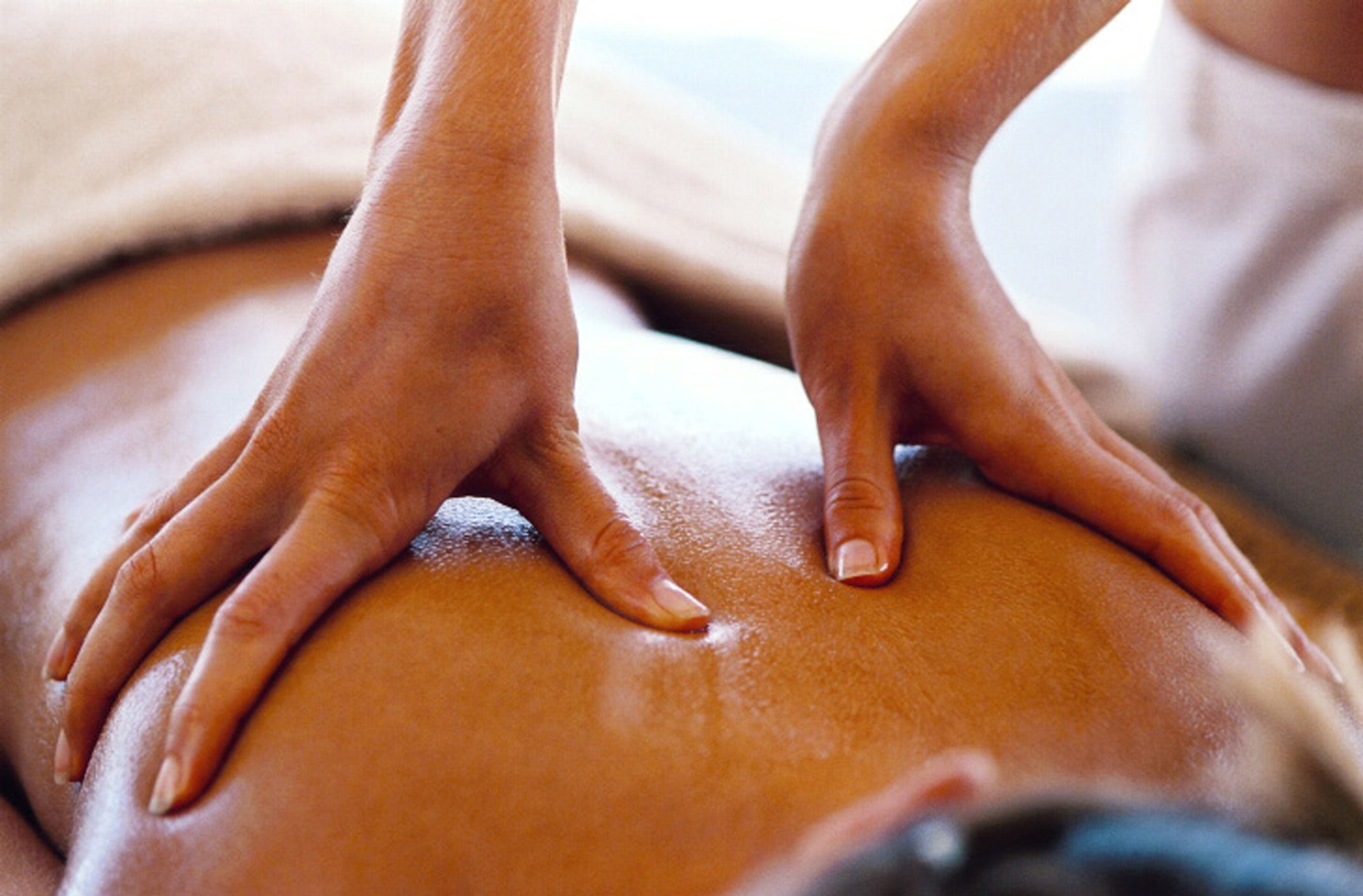 What to Expect During Your First Full Body Massage￼