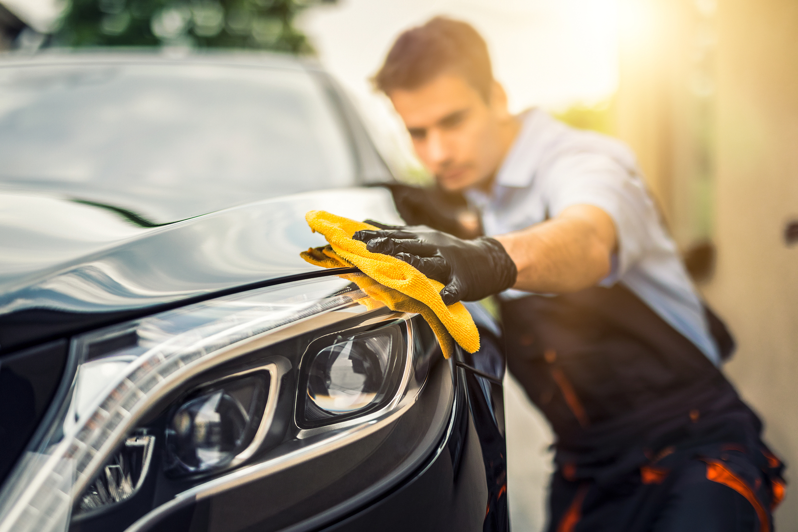 4 advantages of using a professional car wash